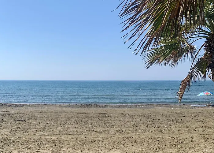 アパート Sandy Sea View Pyla ラルナカ